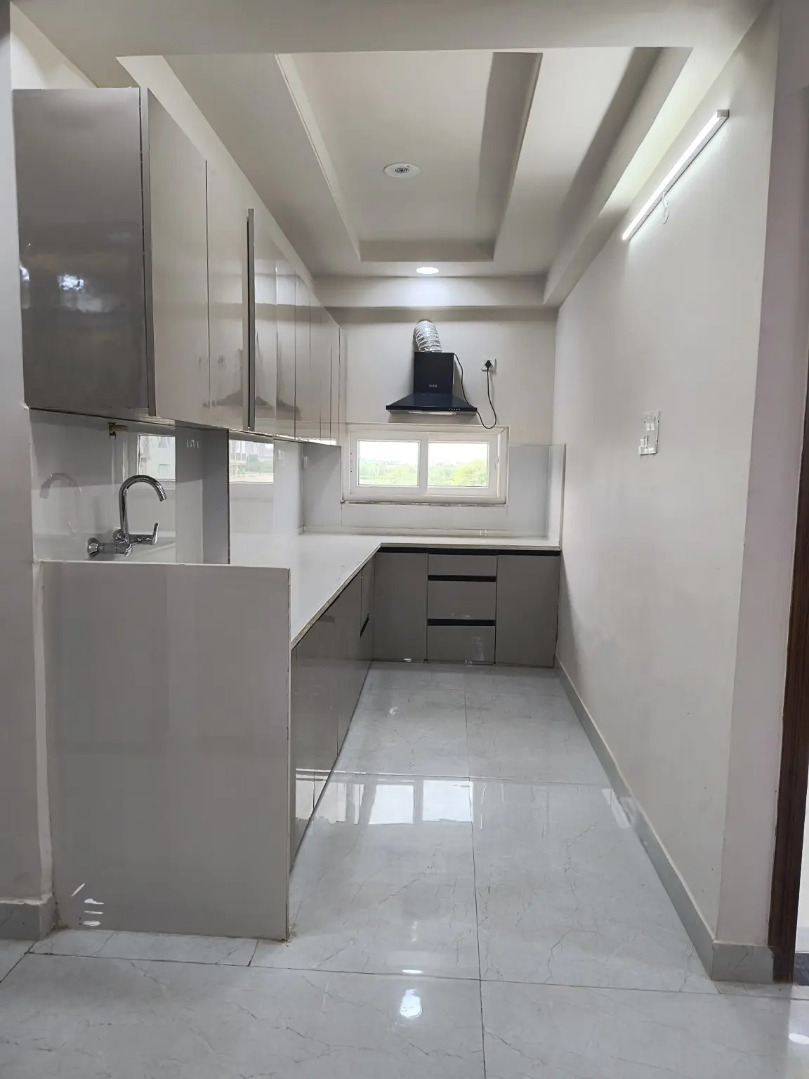 Modern modular kitchen